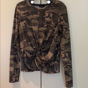 NWT DRES Long sleeve Camo print Tee Small